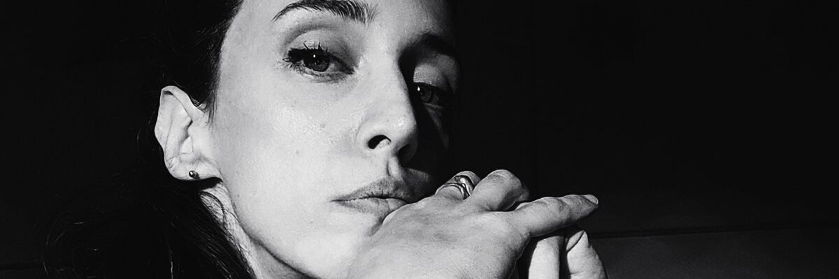 Clio Cipolletta - Autrice e protagonista di Hedda non deve morire